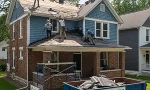 Roof replacement for aging Columbus, OH homes by a siding contractor